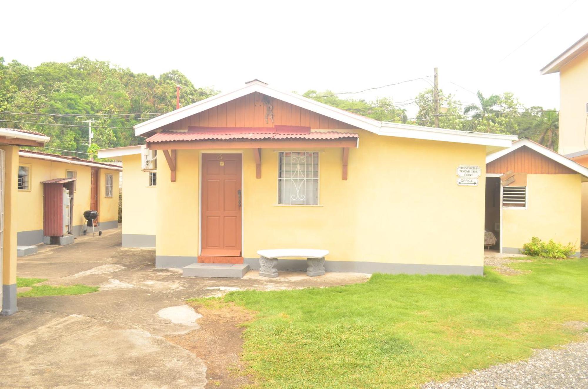 Little Shaw Park Guest House Ocho Ríos Extérieur photo