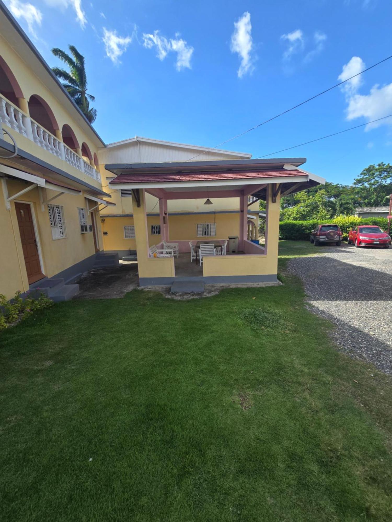 Little Shaw Park Guest House Ocho Ríos Extérieur photo