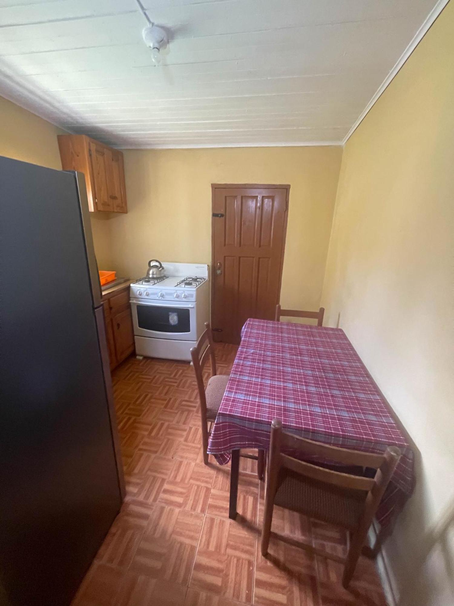 Little Shaw Park Guest House Ocho Ríos Extérieur photo